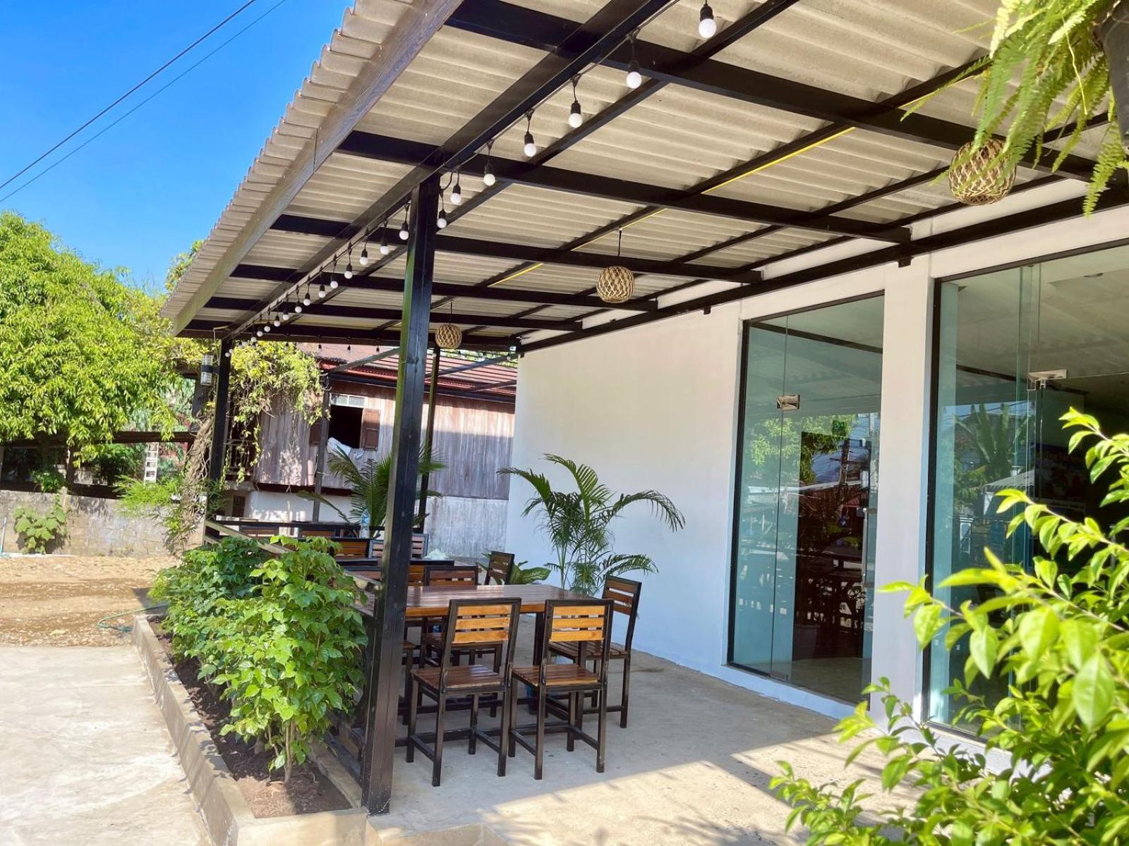 Smile Guesthouse Vangvieng 방 비엥 외부 사진
