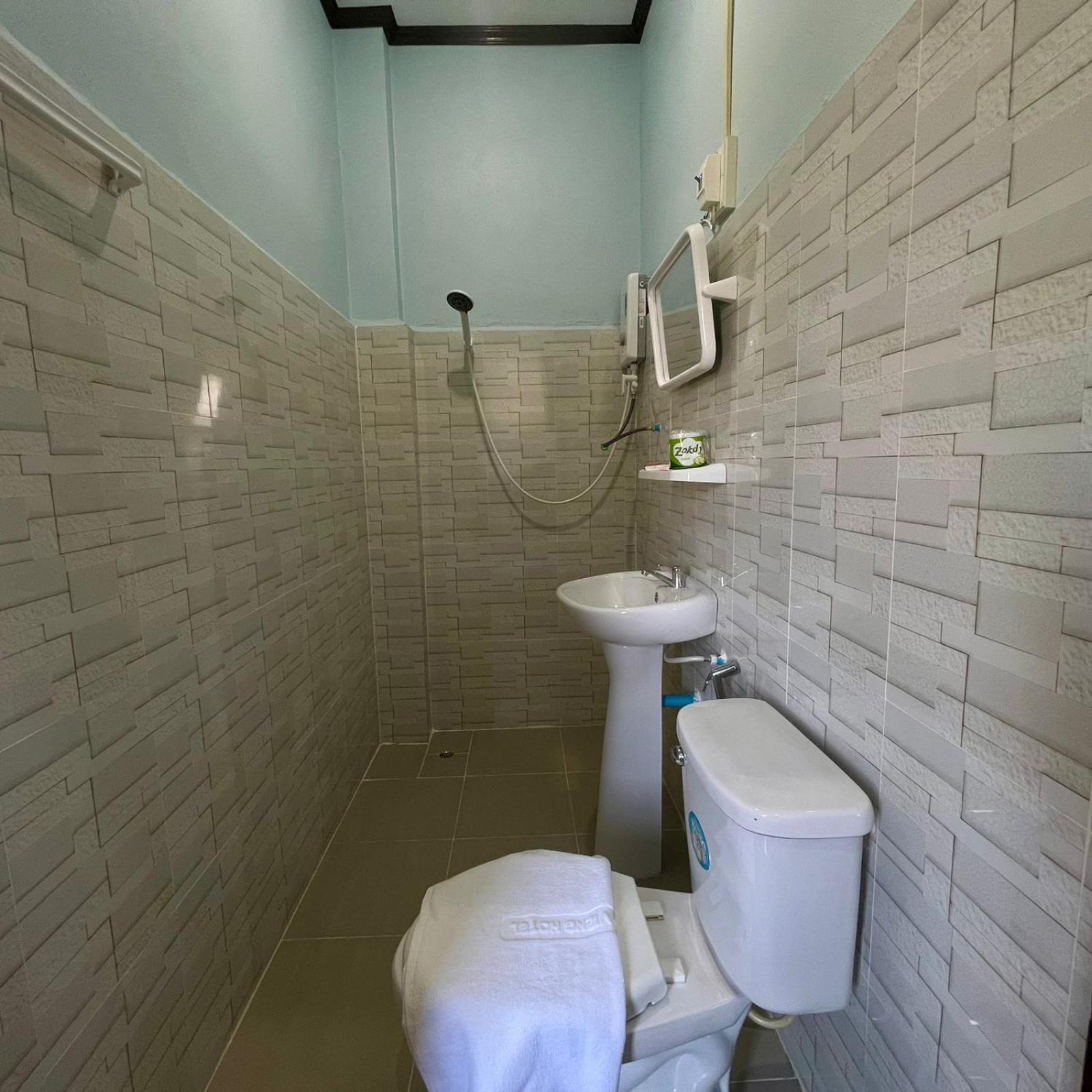 Smile Guesthouse Vangvieng 방 비엥 외부 사진